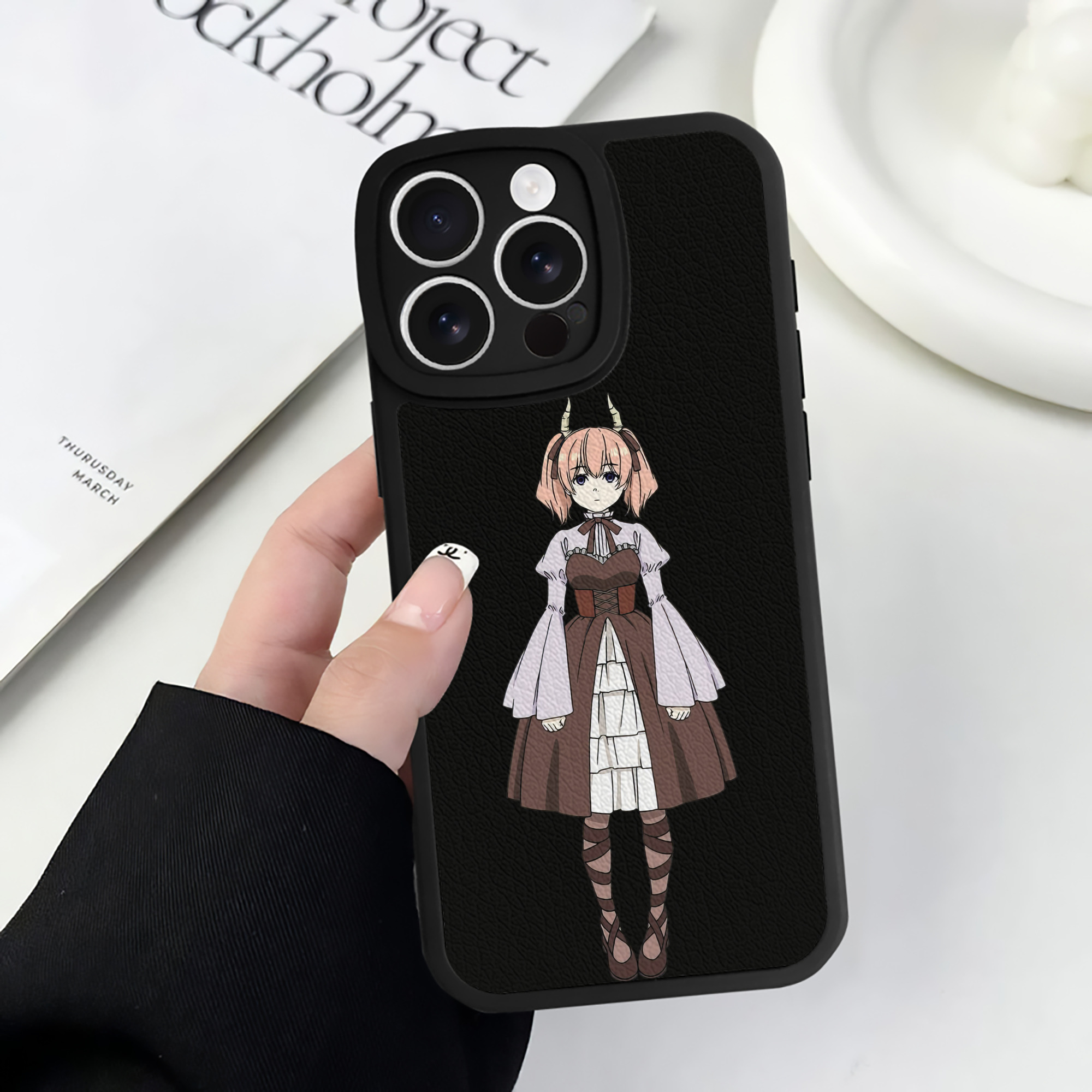 （画像用） 葬送のフリーレン Frieren 【iPhone 16シリーズ対応】シリコンスマホケース（レザー調） 材質：シリコン